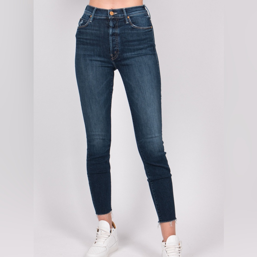 MOTHER DENIM THE STUNNER ANKLE FRAY